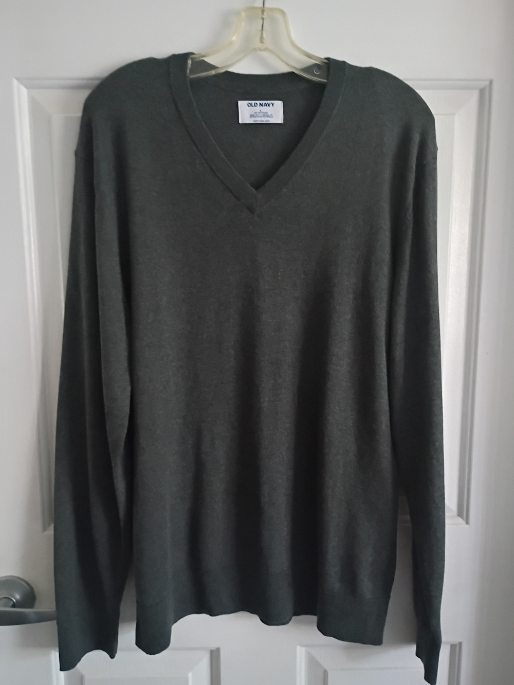 Old Navy Men’s V-Neck Sweater - Charcoal Gray